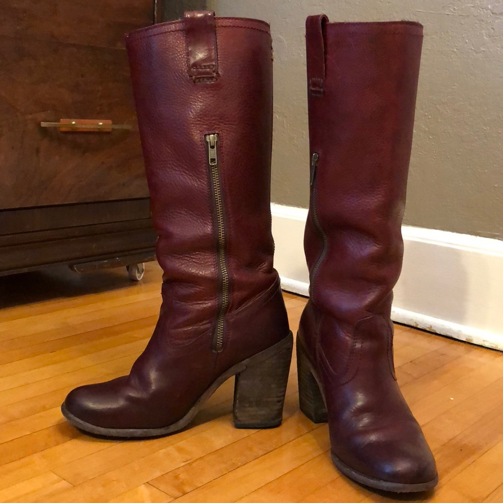 Red Frye Alexa Tall